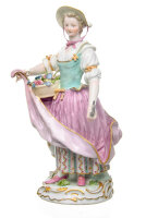 figurine Girl Gardener With Sickle Meissen designed by Victor Acier gardening childs 1st Choice form C68 1763-74 hight:19,5cm