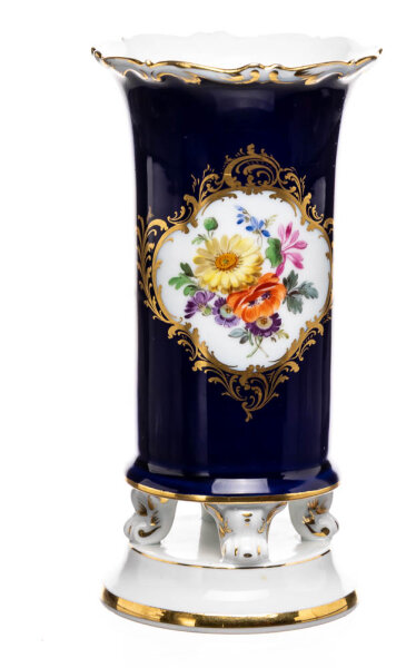 vase on food royal blue colored flowers Meissen New Cutout form 426 1st Choice 1924-34 (14cm)