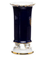 Vase auf Fueschen kobaltblau Blumenbukett Meissen Neuer Ausschnitt Modell 426 1. Wahl 1924-34 (14cm)