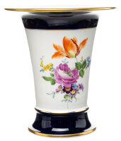 large trumpet vase royal blue colored flowers 5 Meissen New Cutout form 541 1st Choice 1965 (20 cm)
