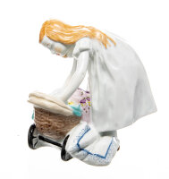 Figur Mädchen mit Puppenwagen Meissen von Konrad...