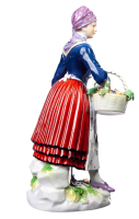figurine Danish farmer with a basket of vegetables Meissen 1st Choice 1910 hight:18cm