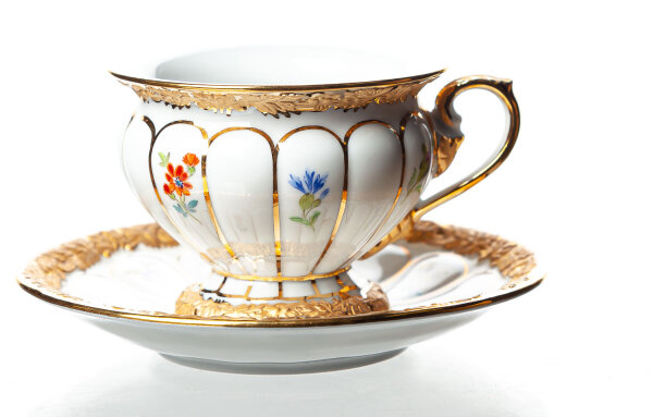 mocha cup&saucer gold bronce and colored flowers Meissen X-Form designed by Ernst August Leuteritz form 37b 1st Choice 1982 (0cm)