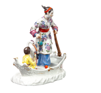 figurine Chinese woman with child and heron in the boat Meissen designed by Johann Joachim K&auml;ndler Foreigner Groups 1st Choice form 2466 (Neu:65526) 1979 hight:15,5cm