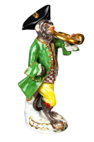 figurine French horn player Meissen designed by Johann Joachim K&auml;ndler Ape Chapel 1st Choice form 60009 1974 hight:15cm