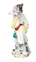 figurine Asian woman with fan Meissen designed by Johann Joachim K&auml;ndler Foreigner Groups 1st Choice form 2671 1972 hight:16cm