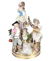 figurine grup of gardeners withbird Meissen designed by Victor Acier gardening childs 1st Choice form F94 1850-1924 hight:21,5cm