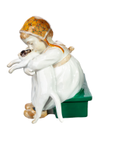 figurine Child with cat Meissen designed by Konrad Hentschel Hentschel children 1st Choice form W121 1905-1924 hight:12cm